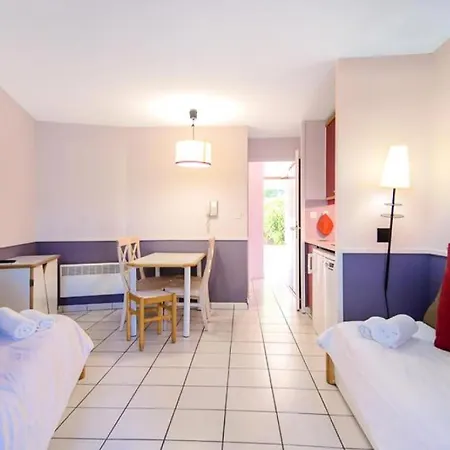 Village - Maeva - 2 Pieces 5 Personnes Confort Mae-5786 *
